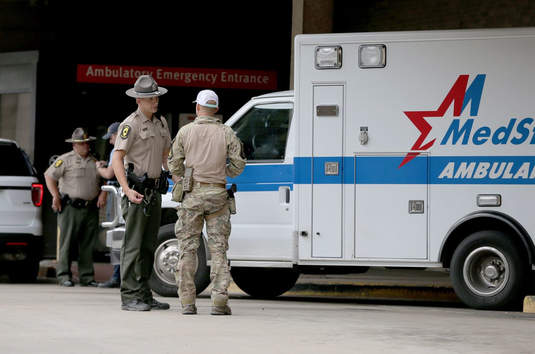 Illinois State Police trooper shot